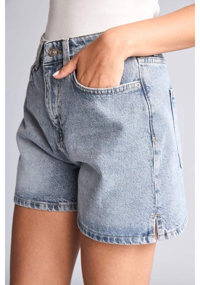 Defacto %100 Pamuk Mom Fıt Mavi Denim Şort I3183ax26hsnm28 Mavi-nm28