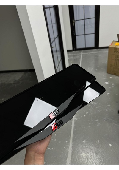 Audi Rs Özel Full Pleksi Plakalık
