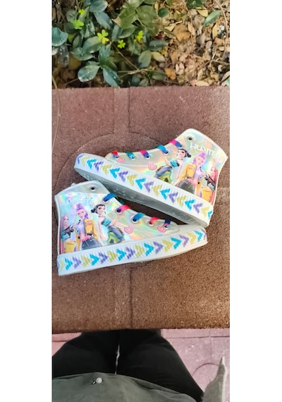 Scarpe Magiche Kız Çocuk Hologram Işıltılı Yüksek Bilek Spor Ayakkabı 31-35 Numara Arası Işıksızdır Hologram Scarpe Magiche Kız Çocuk Hologram Işıltılı Yüksek Bilek Spor Ayakkabı 31-35 Numara Arası Işıksızdır Hologram