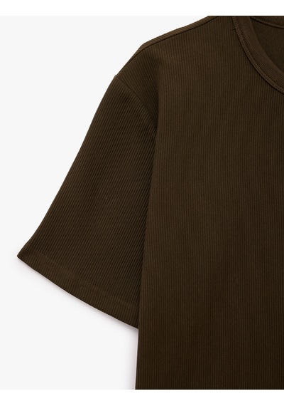 Koton Pamuklu Regular Fit Tok Kumaş Kısa Kollu Bisiklet Yaka Basic Tişört Haki 6sam10384mk