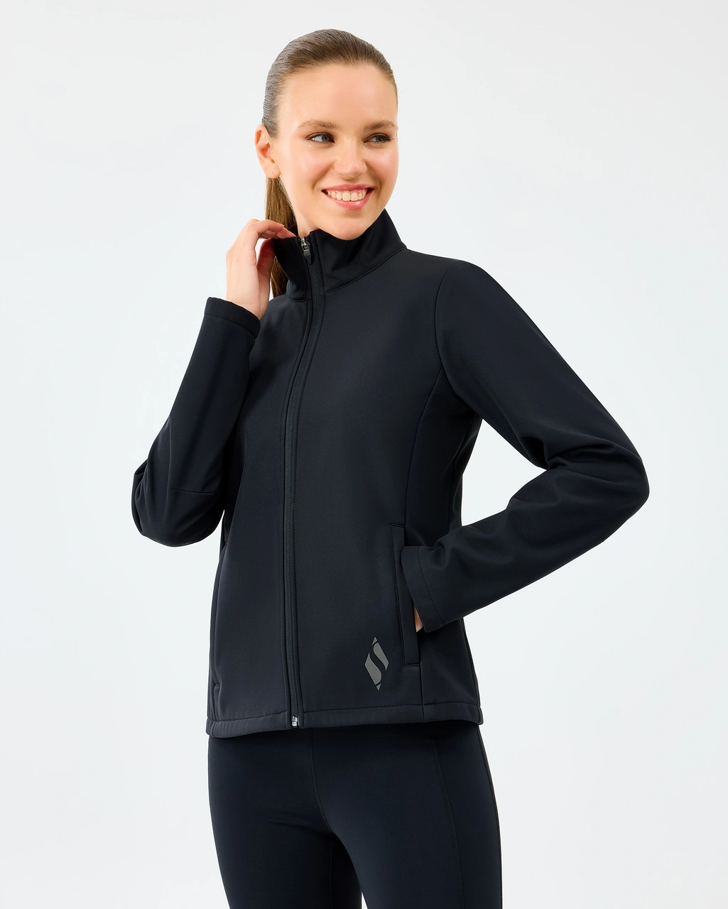Skechers W Fitted Softshell Turtle Neck Jacket Kadın Siyah Mont S2520190-3817 Siyah