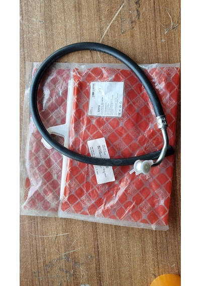 Passat A4 A6 Adp Adr Apt Aeb Apu Alz Awt Alt 1.6 1.8 1.8t 97-04 Direksiyon Hortumu Febi 32519 8d422891j