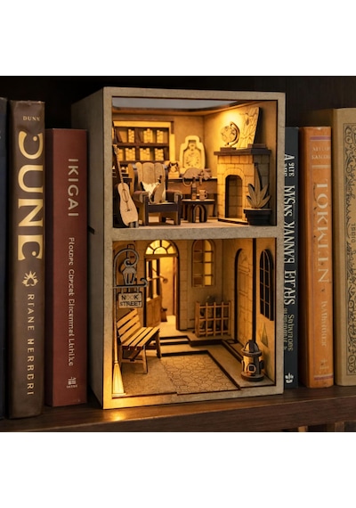 Nook Street Book Nook, Işıklı 3d Ahşap Diorama Maket, Orta Seviye, 211 Parça, 20x11x18 Cm