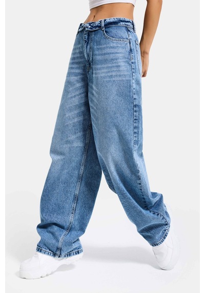 Itsbasic Kadın Mavi 4s6-4 Straight Fit Kemer Detaylı Özel Tasarım Denim Jean