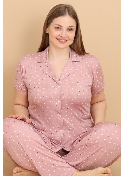 Wordex Mirano 2852 Minik Kalpli Milan Kumaş Kısa Kollu Düğmeli Büyük Beden Kadın Pijama Takımı Gül Kurusu Wordex Mirano 2852 Minik Kalpli Milan Kumaş Kısa Kollu Düğmeli Büyük Beden Kadın Pijama Takımı Gül Kurusu