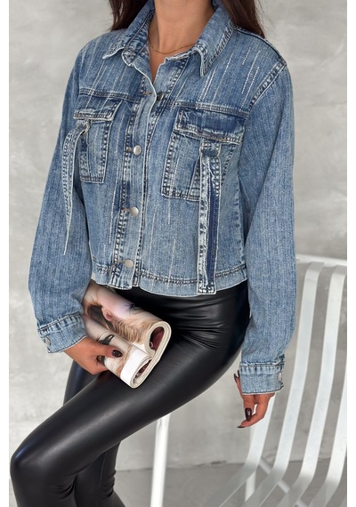 Femelle Kadın Mavi Çift Cepli Pul Detaylı Denim Kısa Kot Ceket Lacivert