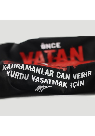 Alfa Giyim Önce Vatan Bayrak Baskılı Tişört Siyah