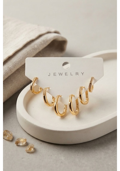 Gold Renk Zirkon Taşlı Pirinç İnce Kare Halka Model Kadın Küpe Seti Standart