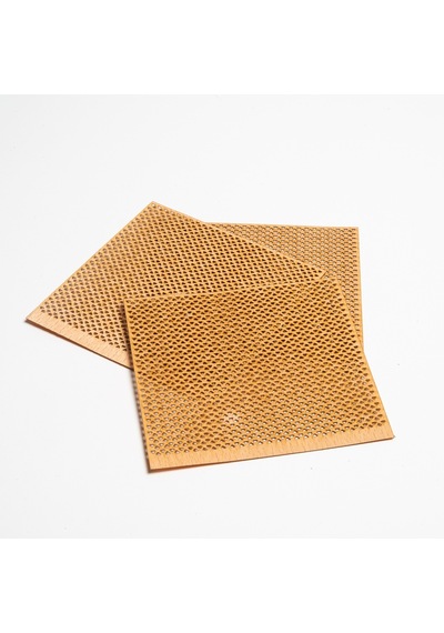 Rufus Concept Delikli Model Üçgen 100 X 100 X 0.5 Mm Sehpalı 20 Adet
