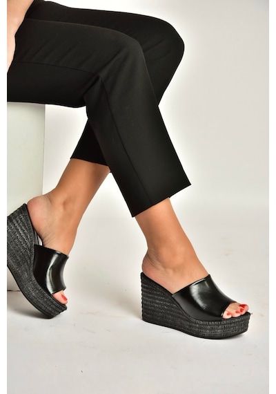 Fox Shoes Y996559960 Siyah Rustik Dolgu Tabanlı Kadın Terlik Siyah