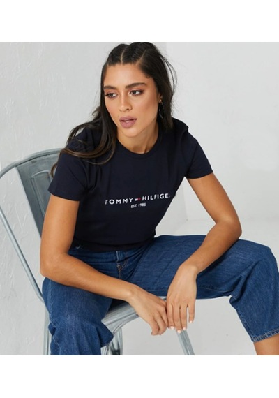 Tommy Hilfiger Tommyhilfiger Yazı Logo Nakışlı Pamuklu Kadın T-shirt Lacivert-mavi Tommy Hilfiger Tommyhilfiger Yazı Logo Nakışlı Pamuklu Kadın T-shirt Lacivert-mavi