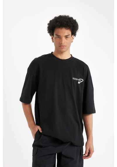 DeFacto %100 Pamuk Siyah Loose Fit Bisiklet Yaka Sırt Baskılı Kısa Kollu Tişört B8949AX24AUBK81