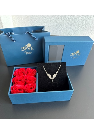 Kolye Hediyeli Kırmızı Gül Ve Mücevher Kutusu Seti