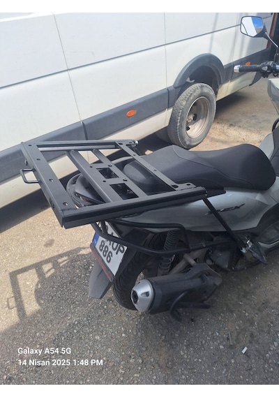 Honda Pcx Kızaklı Kurye Paket Çanta Demiri Ses Yapmaz Destekli