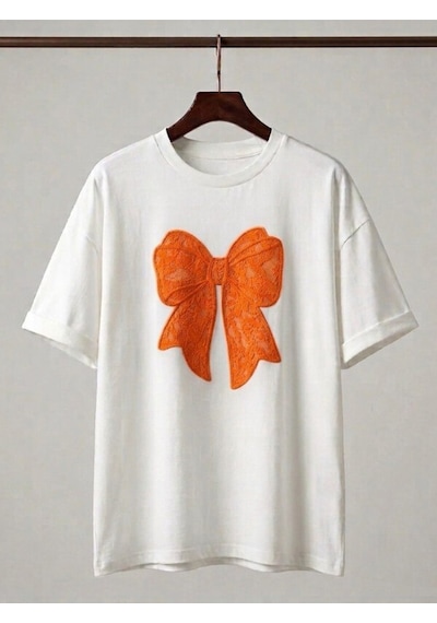 Kadın Beyaz Oversize Fiyonk Baskı Detaylı Kpmpak T-shirt Turuncu