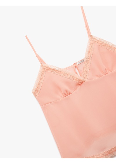 Koton Yarı Transparan Dantel Detaylı İnce Askılı Şifon Pijama Üstü Turuncu 5slk90034mw Turuncu Koton Yarı Transparan Dantel Detaylı İnce Askılı Şifon Pijama Üstü Turuncu 5slk90034mw Turuncu
