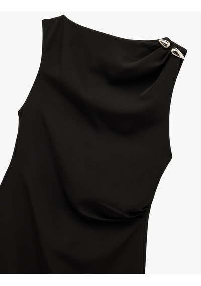 Koton Slim Fit Aksesuarlı Drapeli Kolsuz Bisiklet Yaka Mini Elbise Siyah 7wak80003pw