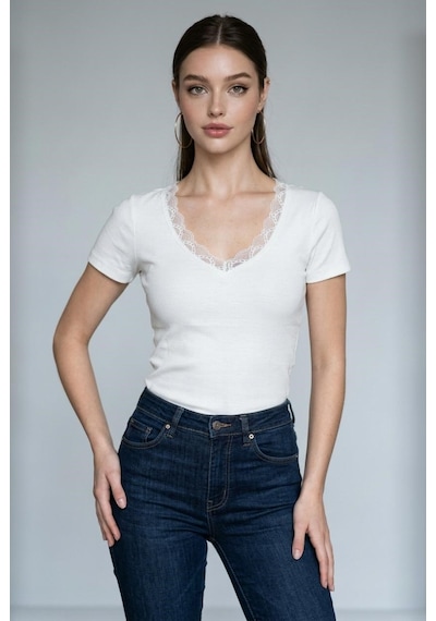 Ekru V Yaka Dantelli Slim Fit Kadın Tişört Mg2683 Ekru