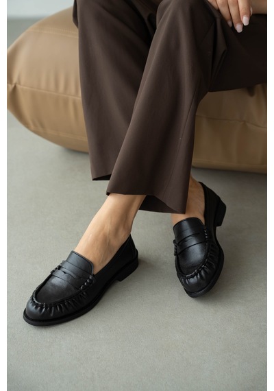 Selin Shoes Lurein Büzgülü Hafif Kalın Topuk Kadın Loafer- Siyah