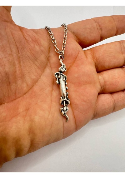 Mumdaki Hayalet Figürlü Unisex Kolye 60 Cm Zincirli Gotik Ve Gizem Temalı Aksesuar Çok renkli