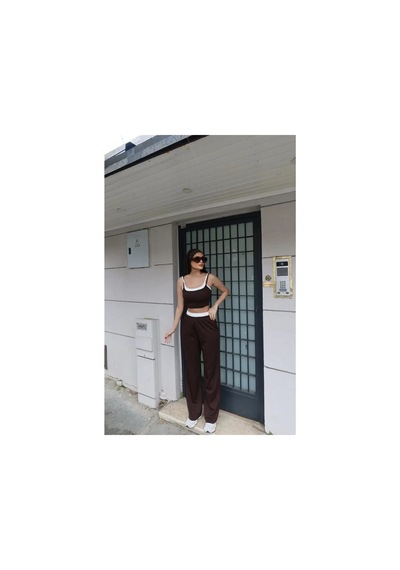 Kechi Woman Modal Kumaş Askılı İkili Takım, Crop Top Ve Pantolon Seti, Beyaz Şeritli Detaylı Kahve Kechi Woman Modal Kumaş Askılı İkili Takım, Crop Top Ve Pantolon Seti, Beyaz Şeritli Detaylı Kahve