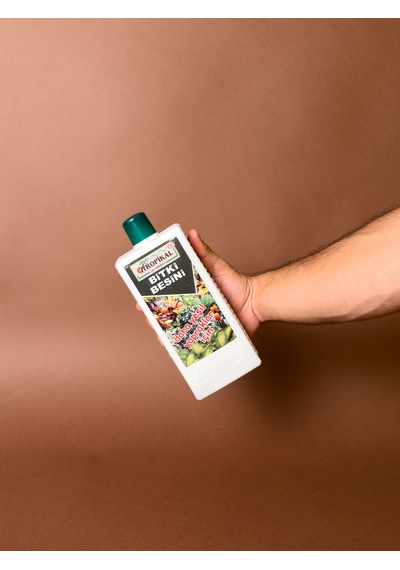 Daha Yeşil Yapraklar İçin Bitki Besini 1000 Ml Sıvı Bitki Gübresi