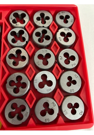 Kılavuz Ve Pafta Takımı 40 Parça Metrik Mk2600