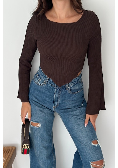 Noa & Noa İspanyol Kol Ribanalı Sivri Etek Uçlu Crop Bluz Modern & Vücuda Oturan Stil Kahverengi Noa & Noa İspanyol Kol Ribanalı Sivri Etek Uçlu Crop Bluz Modern & Vücuda Oturan Stil Kahverengi