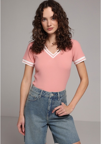 Colin's Colins Slim Fit V Yaka Düz Kadın Pembe Kısa Kol Tişört Cl1080062 Q1.v1 Prs