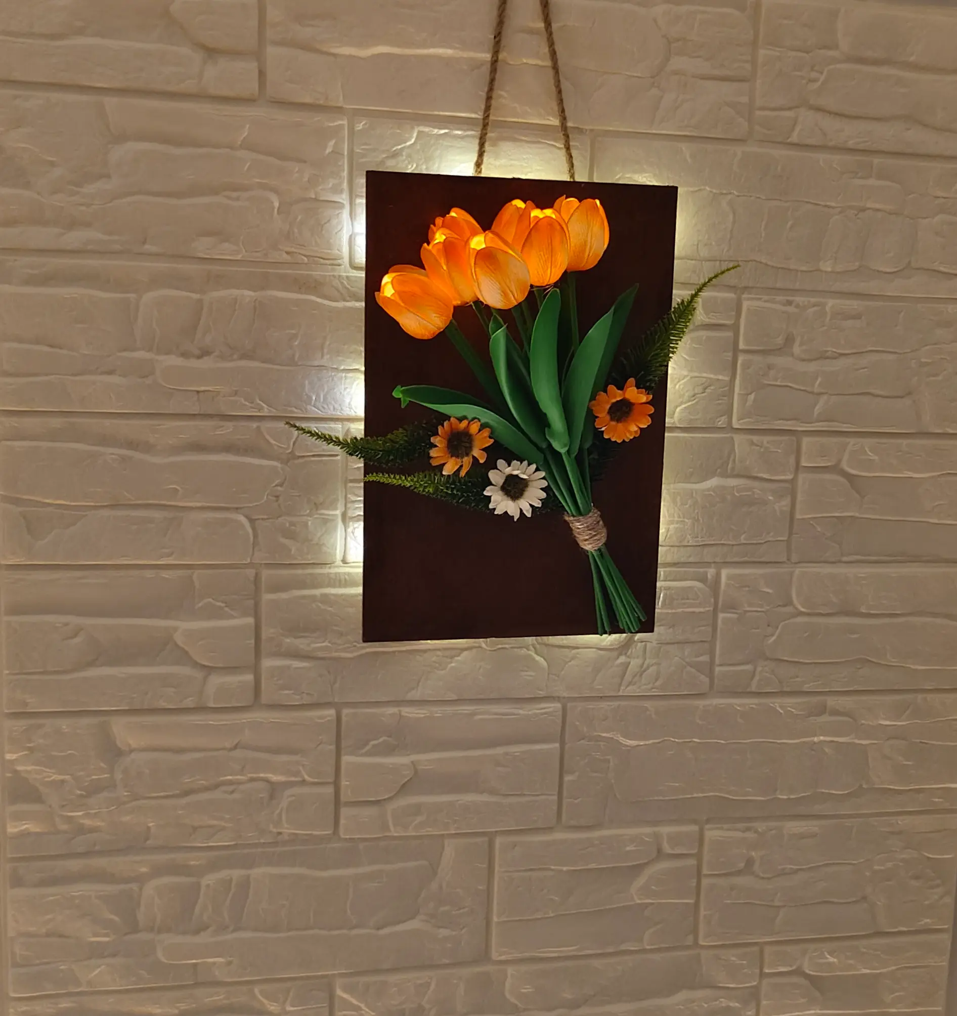 Led Işıklı Yapay Islak Lale Turuncu Renkli Ve Aranjman Çiçek- Duvar Süsü - Gece Lambası - Dekor Turuncu