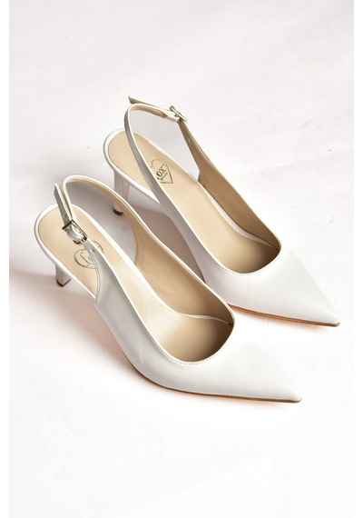Fox Shoes S654071709 Beyaz İnce Topuklu Kadın Ayakkabı Beyaz Fox Shoes S654071709 Beyaz İnce Topuklu Kadın Ayakkabı Beyaz