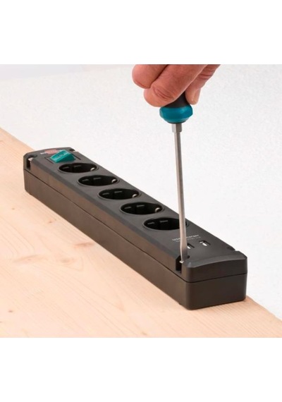 Brennenstuhl Bremounta 2xUSB Şarj Özellikli 5'li Akım Korumalı Priz 2 Usb Çıkışlı 3 Metre Siyah