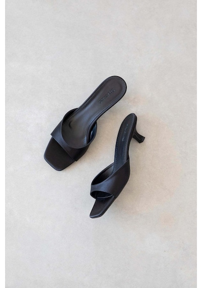 Wolk Shoes Jordy Kadın Topuklu Saten Sandalet Siyah