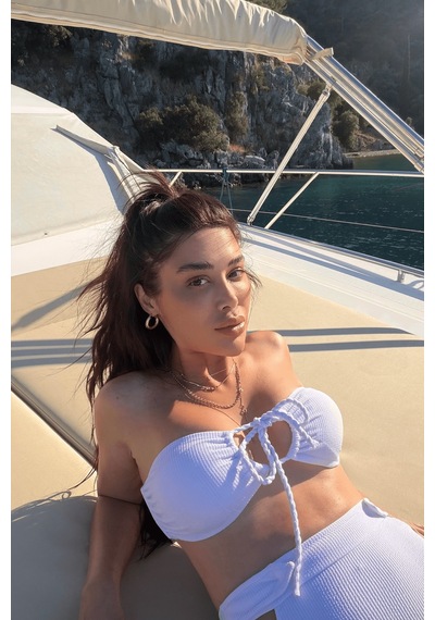 Açelyaokcu Premium Dokulu Idunn Fit Kadın Bikini Üstü Beyaz