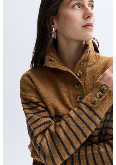 Mudo Kadın Kadın Kahverengi Çizgili Loose Fit Düğmeli Balıkçı Yaka Kazak 1264234 CAMEL