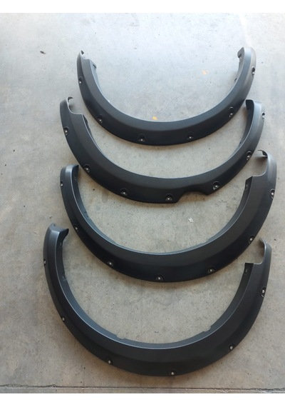 Mitsubishi L200 2007-2009 Kısa Şase Plastik Dodik Seti 4 Parça