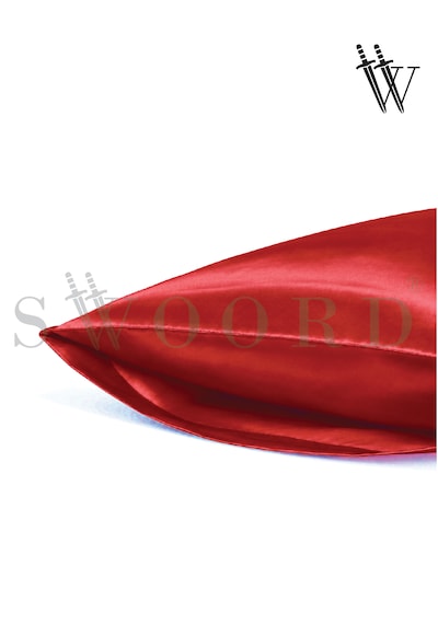 Swoord İpek Dokulu Saten Yastık Kılıfı Kırmızı 2 Adet 50x70cm 2 Adet Saten Tokalı Kırmızı