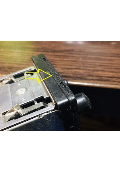 Bmw E30 E32 E34 E36 Teyp Radyo Kenar Çıtası 65126907823