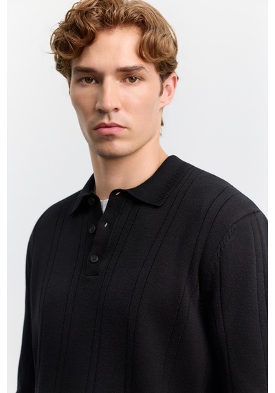 Avva Erkek Siyah Polo Yaka Düğmeli Kırışmaz Viskon Karışımlı Soft Touch Regular Fit Kazak A62y5046