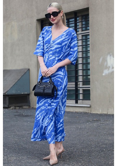 Madmext Saks Desenli V Yaka Midi Elbise Mg1797 Saks