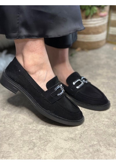 Günlük Kadın Loafer Klasik Alçak Topuklu Desenli Taban Zincirli Oval Burunlu Makosen Ayakkabı 100 Siyah Süet Platin Günlük Kadın Loafer Klasik Alçak Topuklu Desenli Taban Zincirli Oval Burunlu Makosen Ayakkabı 100 Siyah Süet Platin
