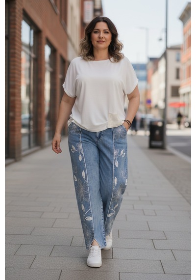 Büyük Beden Çiçek Desenli Mom Kesim Bileği Yırtmaçlı Denim Kadın Pantolon Mavi