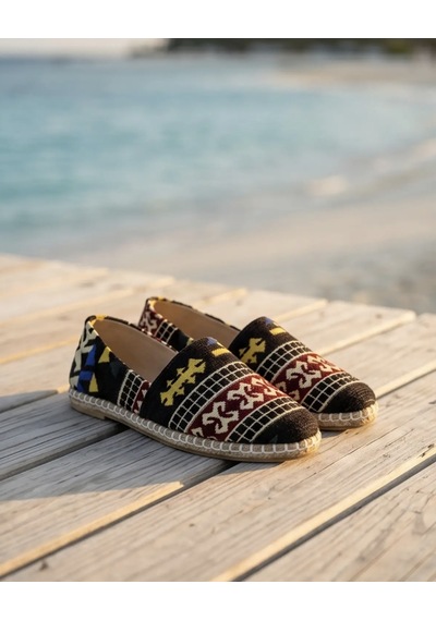 Futsishoes Magnolıa Siyah Kilim Desenli Hakiki Deri Kadın Etnik Desen Espadril Ayakkabı