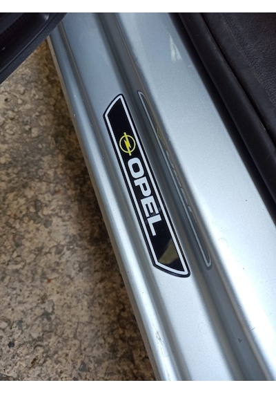 Opel Vivaro Kapı Eşiği Çamurluk Venti Piano Black