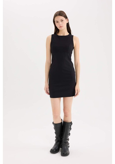 DeFacto Bodycon Vücudu Saran Bisiklet Yaka Bengalin Kolsuz Mini Elbise E3975AX25SPBK81