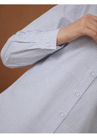 Armine Trend Çizgili Asimetrik Blok Detaylı Düğmeli Uzun Kollu Oversize Gömlek Tunik 90 Cm Boy Mavi 26yt490