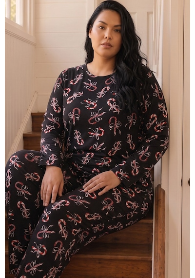 Siyah İnci Desenli Termal Kumaşlı Ultra Soft Yumuşak Büyük Beden Battal Boy Örme Pijama Takımı 26226722 Siyah Siyah İnci Desenli Termal Kumaşlı Ultra Soft Yumuşak Büyük Beden Battal Boy Örme Pijama Takımı 26226722 Siyah