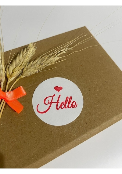 Hello Yazılı Kalpli Kırmızı Yazılı Yuvarlak Yapışkanlı Etiket 5x5 Cm 100 Adet