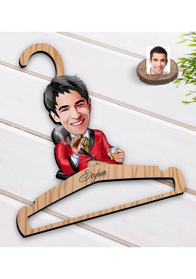 Kişiye Özel Erkek Patron Karikatürlü Standart Boy Ahşap Elbise Askısı-2