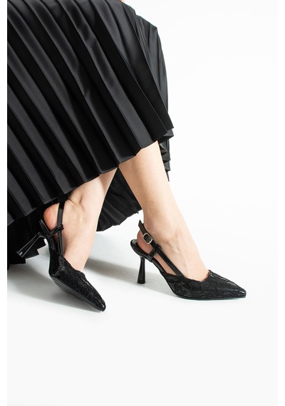 Lebibe Shoes Lısa Kadın Siyah Sivri Burun 7 Cm Topuklu Çiçek Dantel Desenli Rugan Slingback Ayakkabı